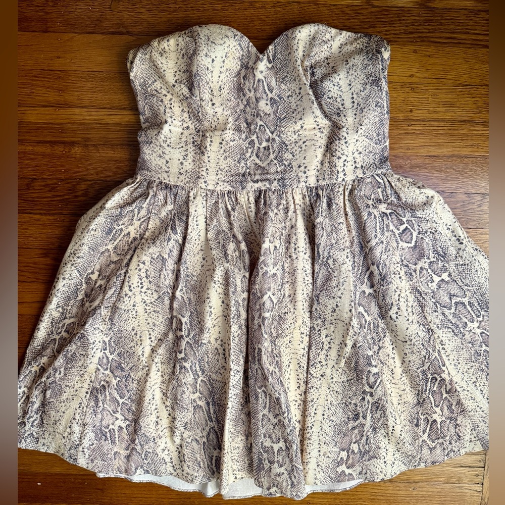 Jay Godfrey Gray Strapless Snake Print Dress Size 6